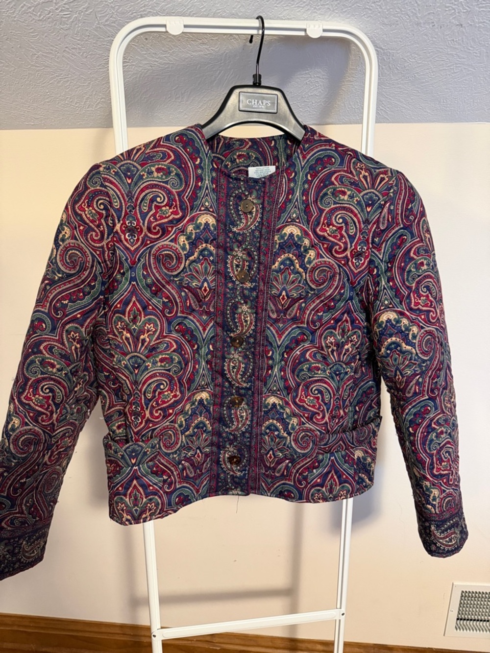Vera Bradley blue paisley Medallion print quilted crop jacket  Sz Small  VINTAGE